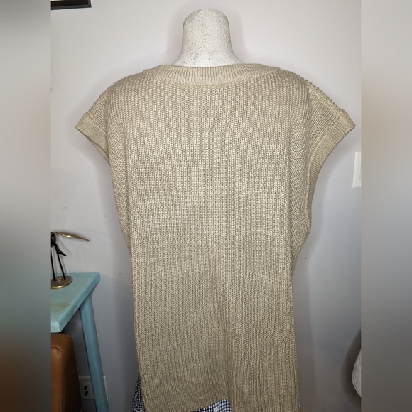 Sweater vest bundle, new with tags includes XL & XXL in gray & taupe - Picture 10 of 15
